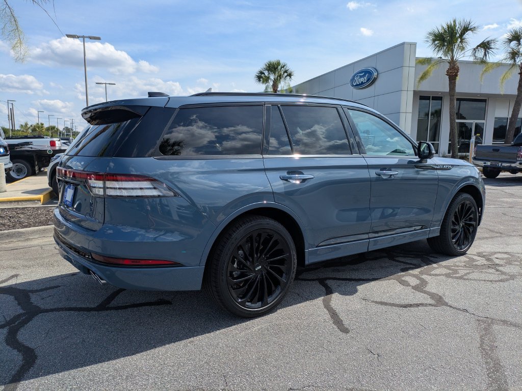 New 2026 Lincoln Aviator Reserve AWD/4WD image 4