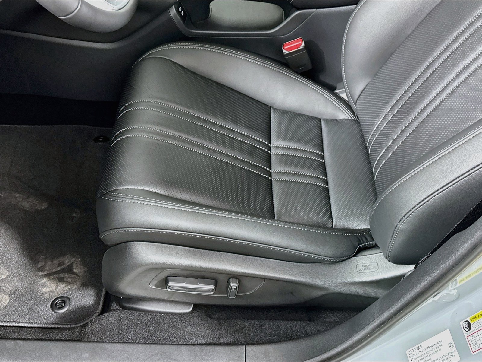 Used 2027 Honda HR-V EX-L image 20