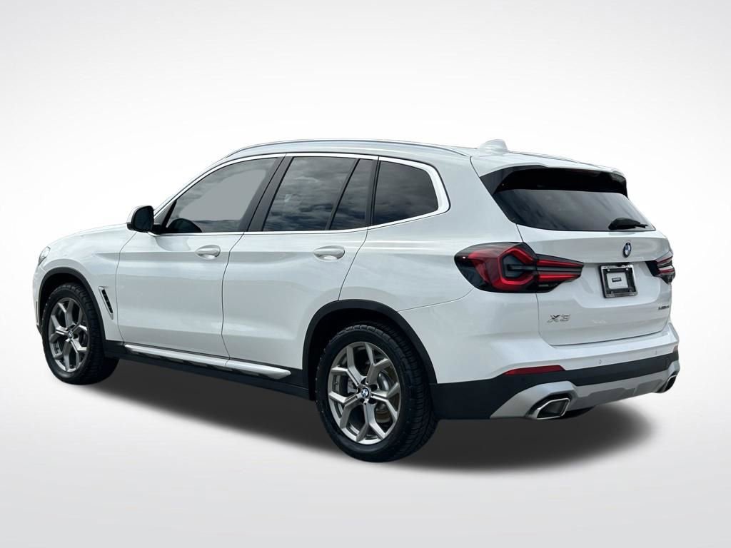 Used 2022 BMW X3 xDrive30i w/ Convenience Package AWD/4WD image 3