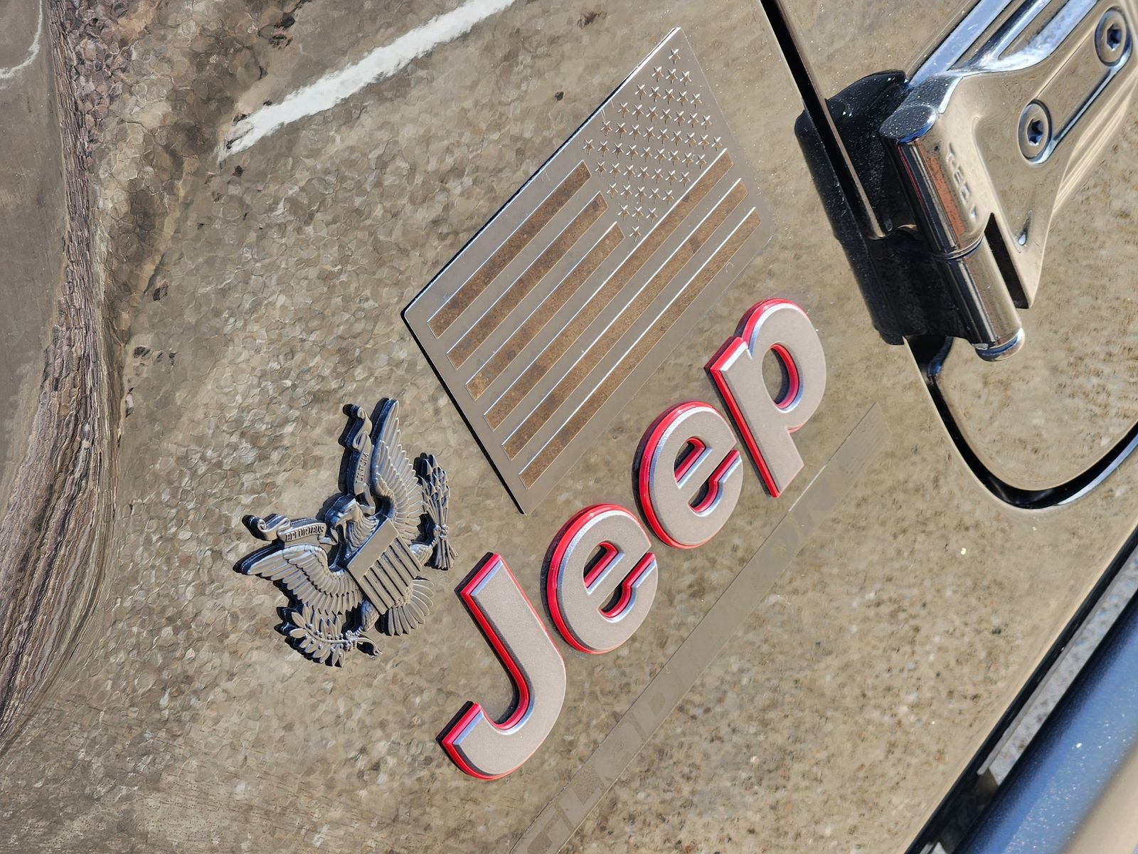 Used 2023 Jeep Gladiator Rubicon w/ Cold Weather Group image 18