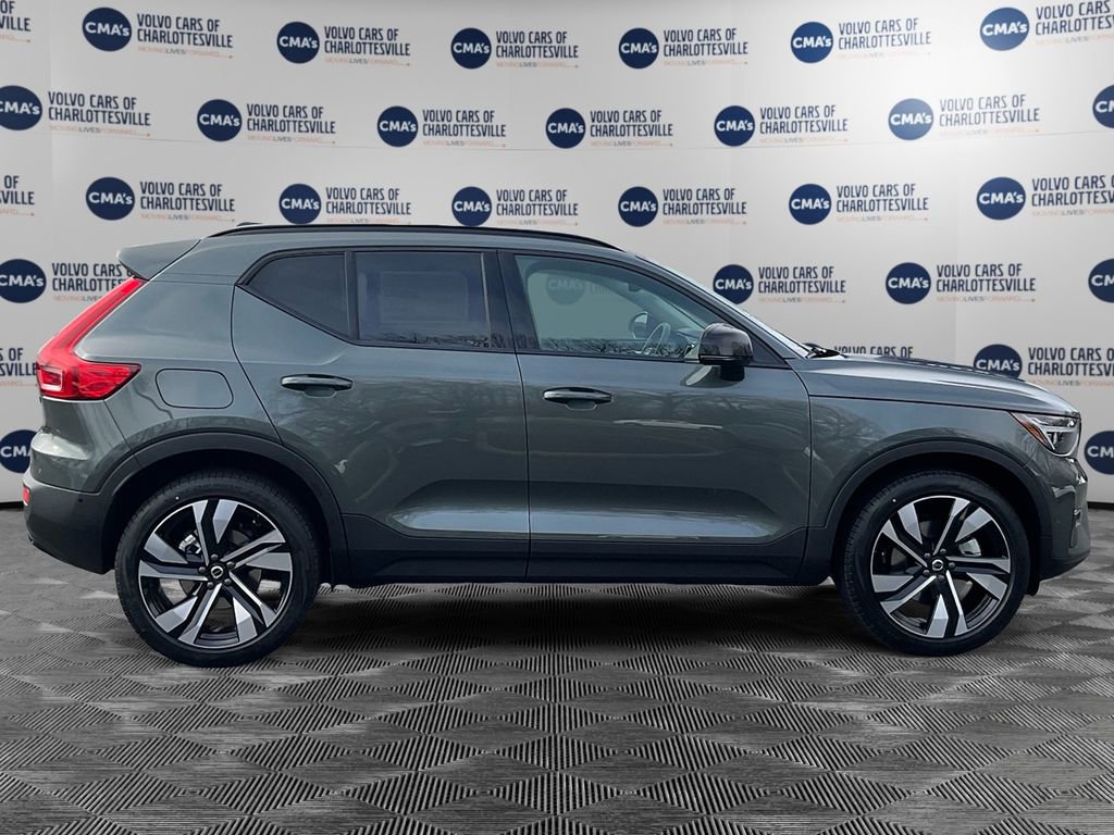 New 2026 Volvo XC40 B5 Plus w/ Protection Package Premier image 6