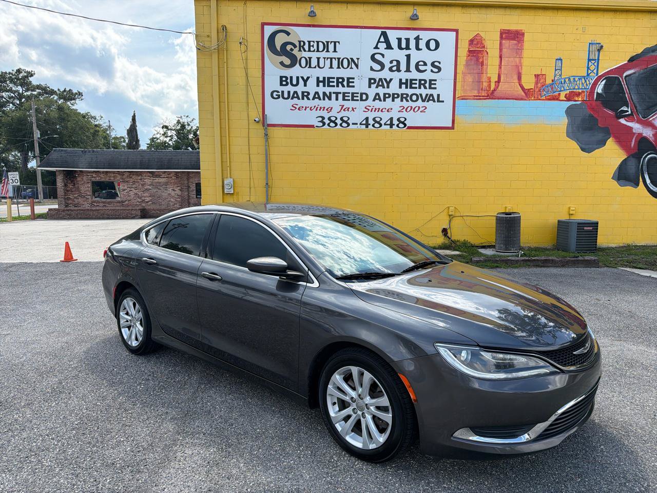 Used 2016 Chrysler 200 Limited FWD image 5