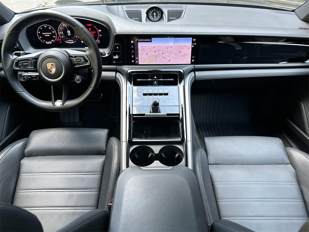 Used 2024 Porsche Panamera image 14