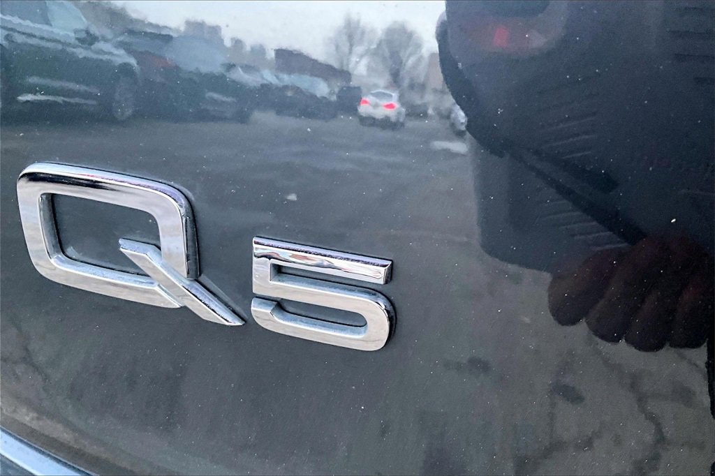 Used 2018 Audi Q5 2.0T Premium image 24