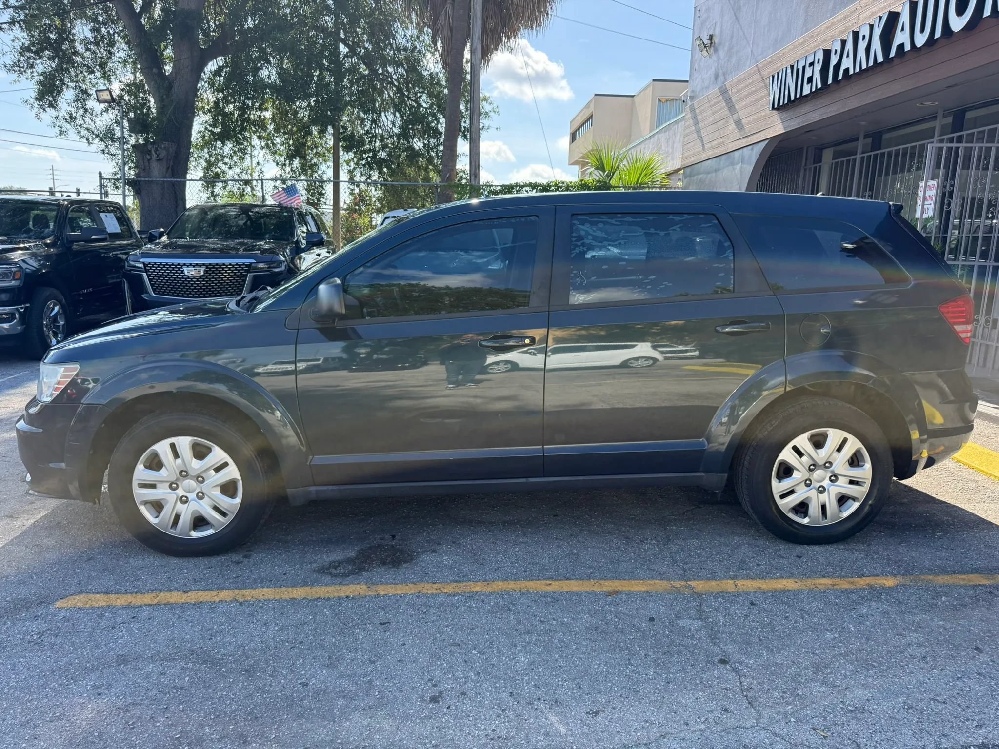 Used 2015 Dodge Journey American Value Package w/ Flexible Seating Group FWD image 4