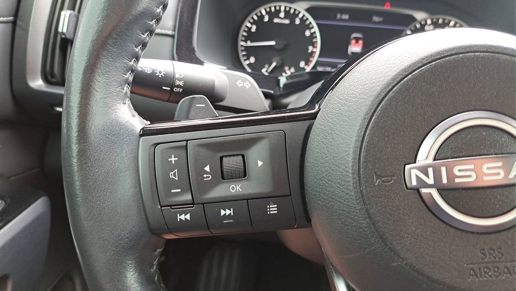 Used 2023 Nissan Pathfinder SL w/ SL Premium Package AWD/4WD image 22
