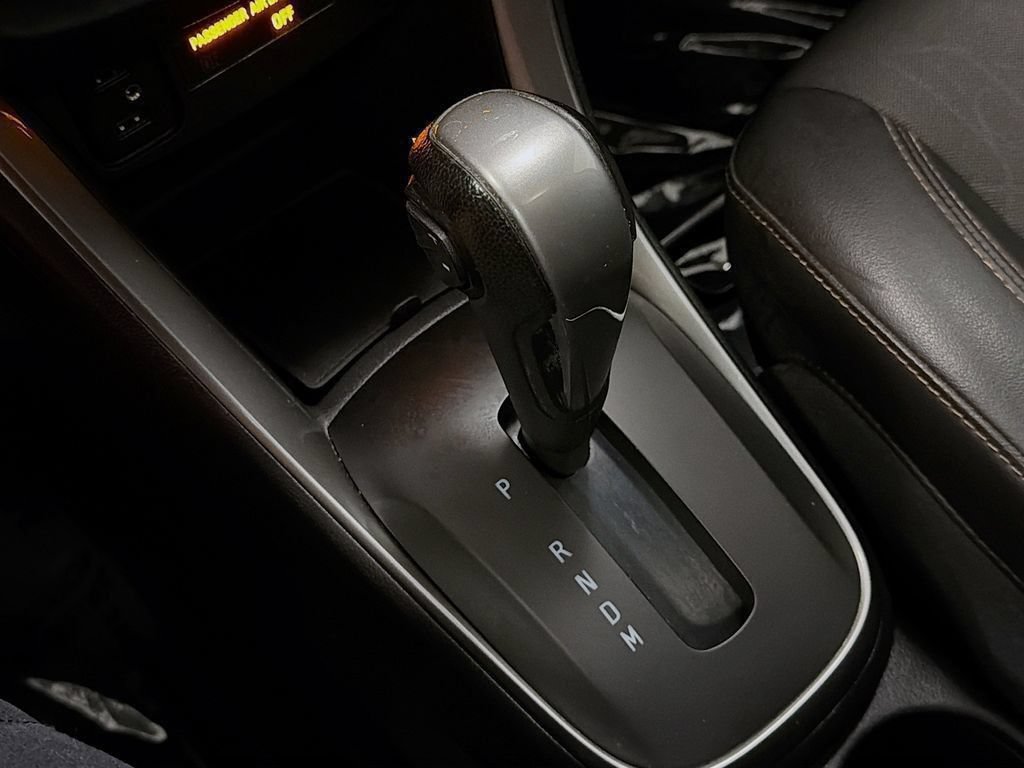 Used 2020 Chevrolet Trax LT w/ Sun & Sound Package FWD image 28