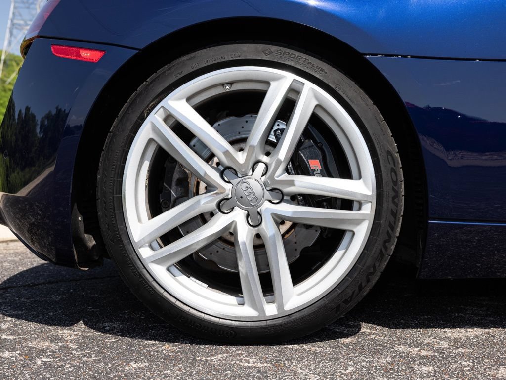 Used 2014 Audi R8 V8 w/ Convenience Package AWD/4WD image 57
