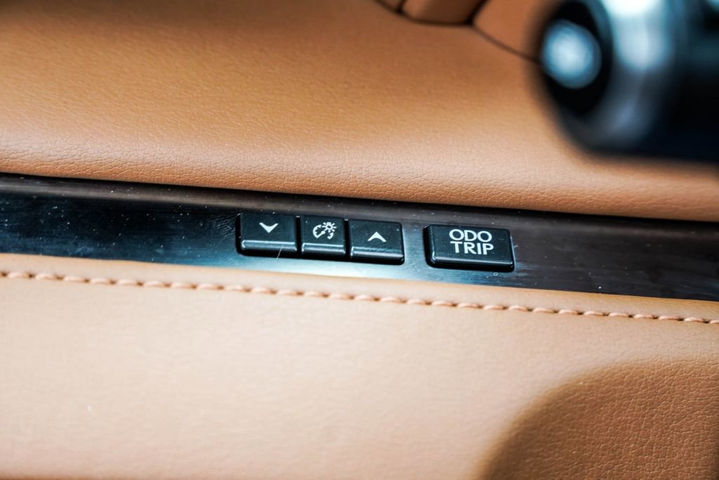 Used 2018 Lexus LC 500 Coupe w/ Sport Package image 38