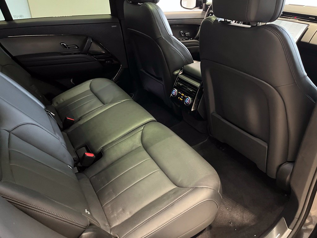 Used 2023 Land Rover Range Rover Sport SE Dynamic AWD/4WD image 30