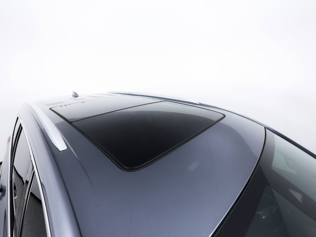 Used 2022 Cadillac XT6 Premium Luxury w/ Technology Package image 11