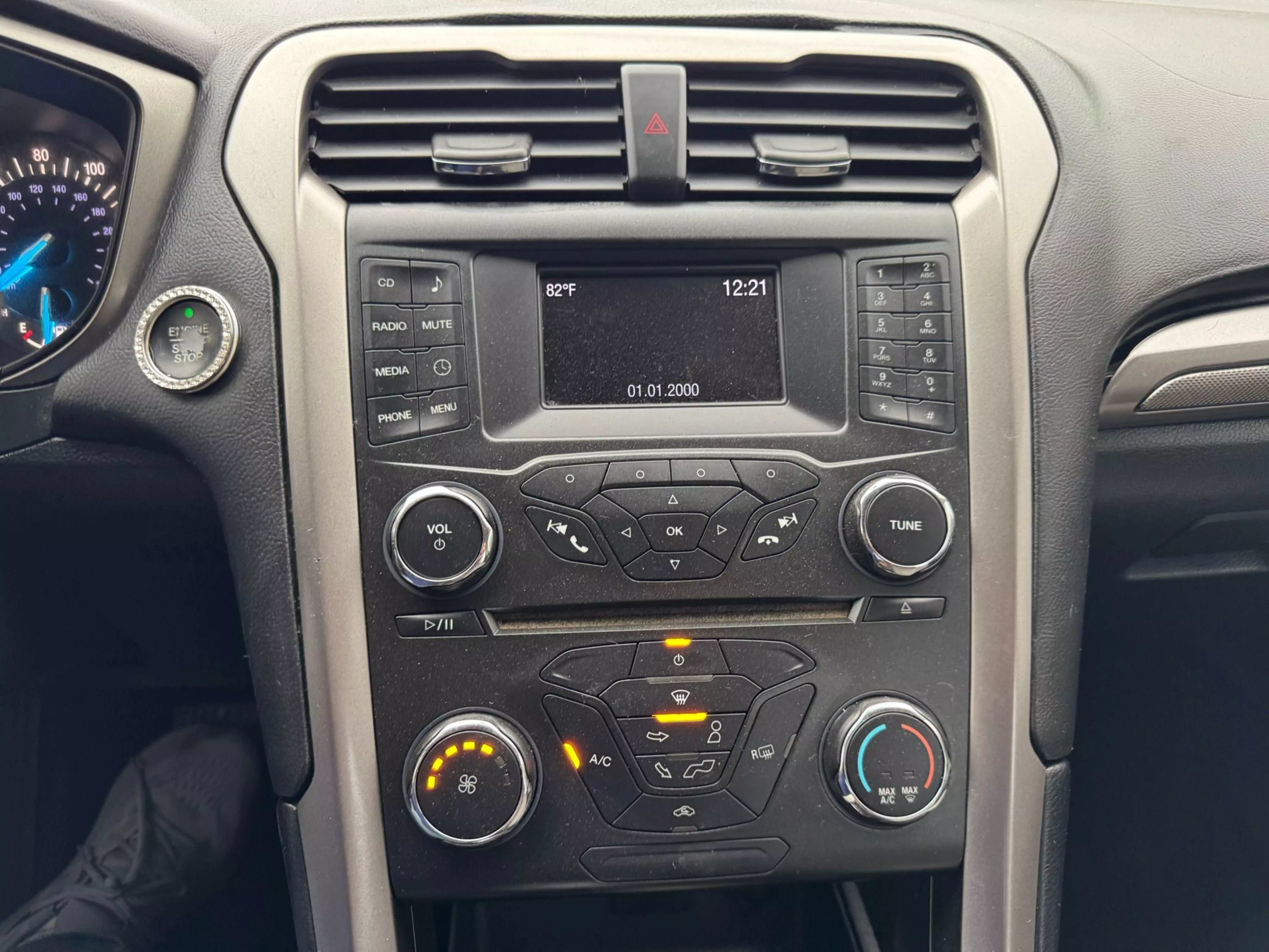 Used 2017 Ford Fusion S FWD image 19