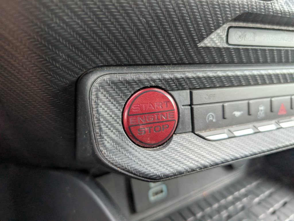 Used 2024 Ford Mustang Premium image 18