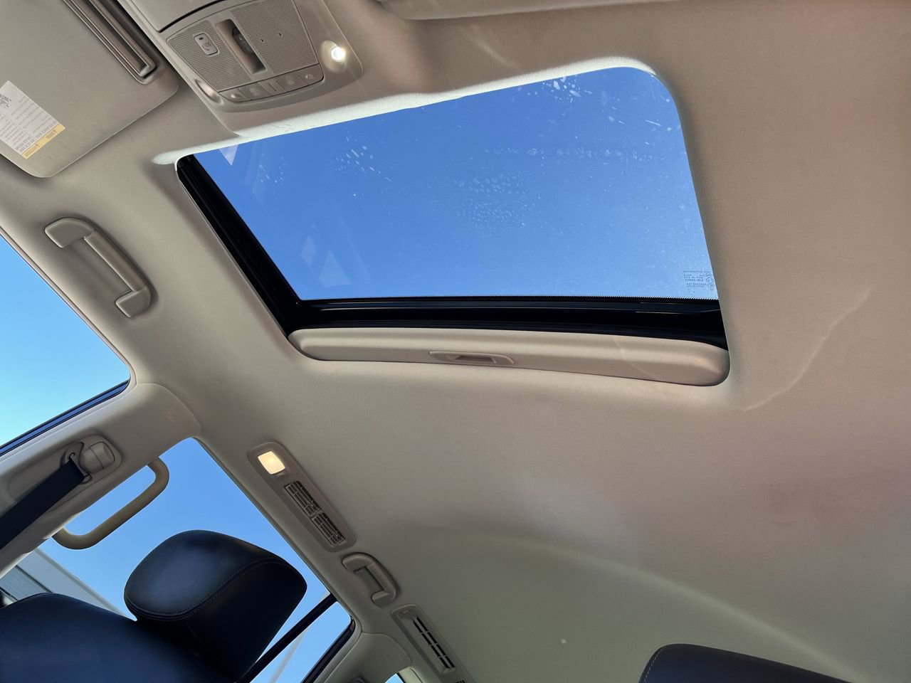 Used 2020 Nissan Armada Platinum w/ Captain's Chairs Package RWD image 22