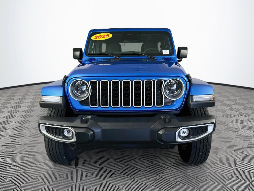 Certified 2025 Jeep Wrangler Unlimited Sahara AWD/4WD image 4
