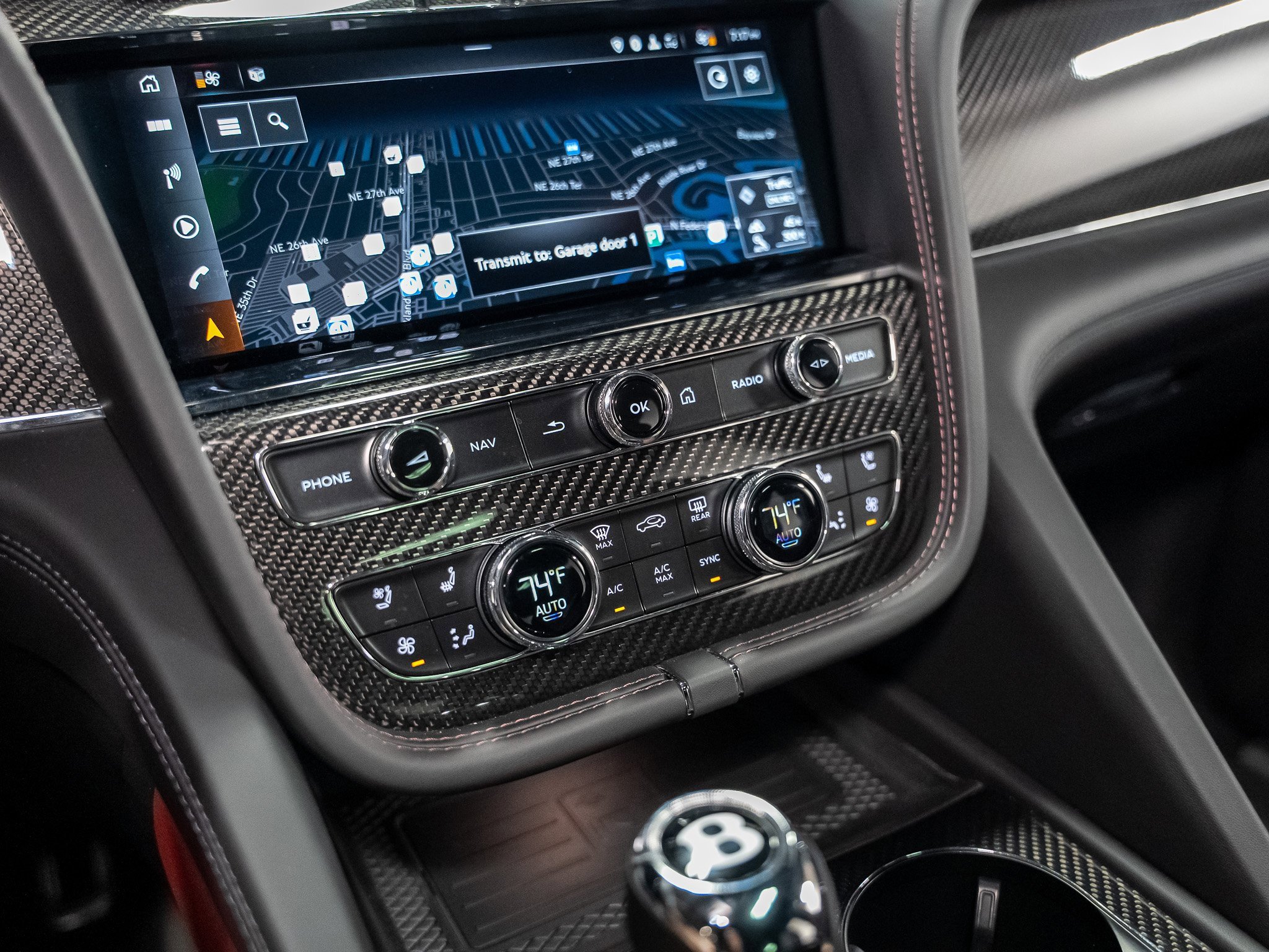 Used 2022 Bentley Bentayga image 51