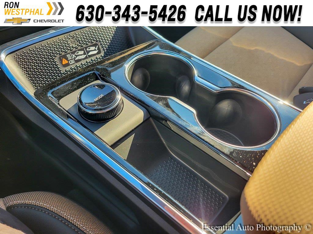 New 2026 Chevrolet Equinox ACTIV w/ Convenience Package III image 16