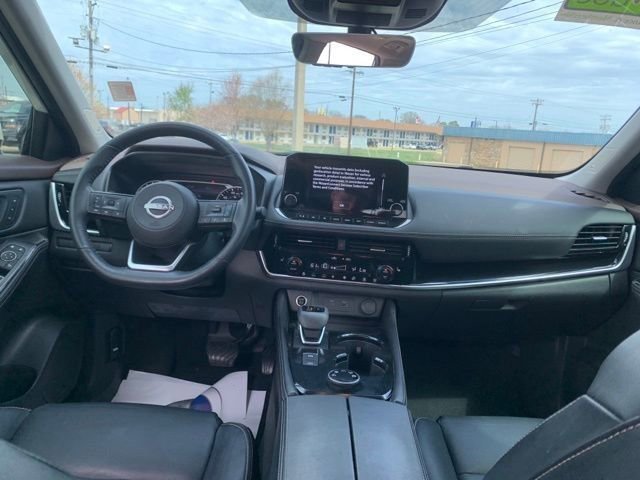 Used 2023 Nissan Rogue SL w/ SL Premium Package image 26