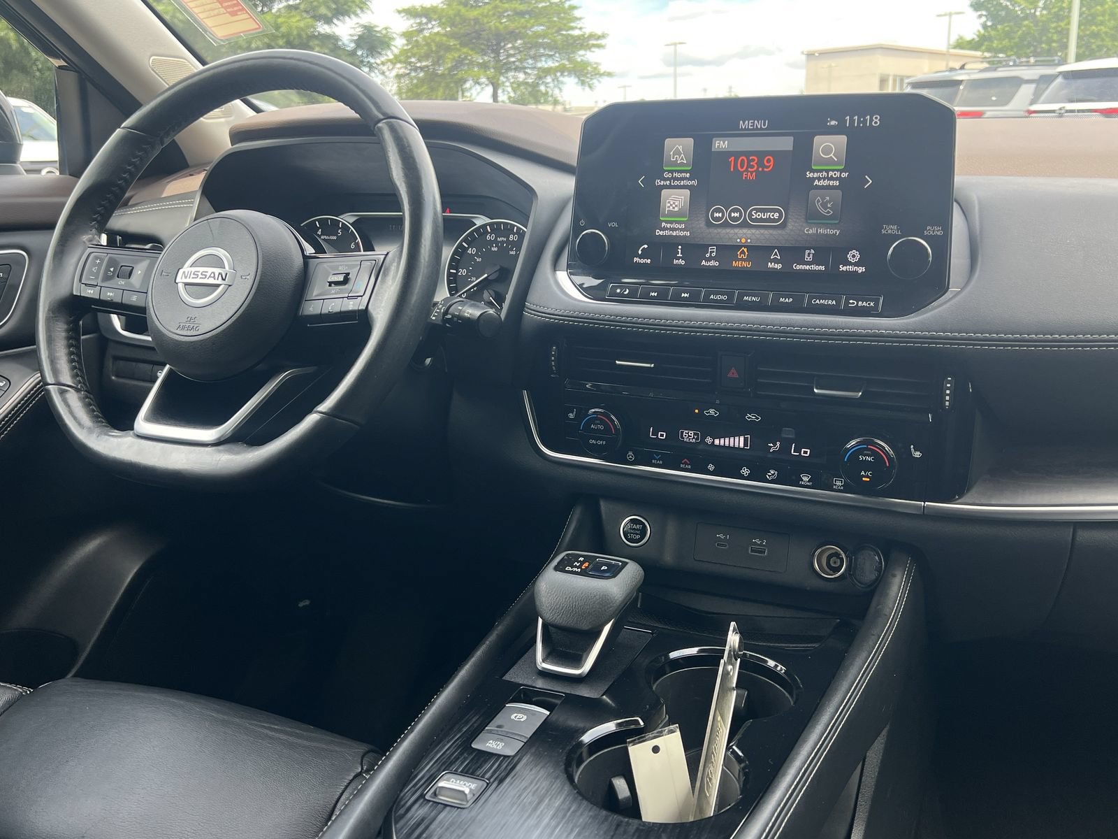 Certified 2021 Nissan Rogue SL w/ Premium Package FWD image 3