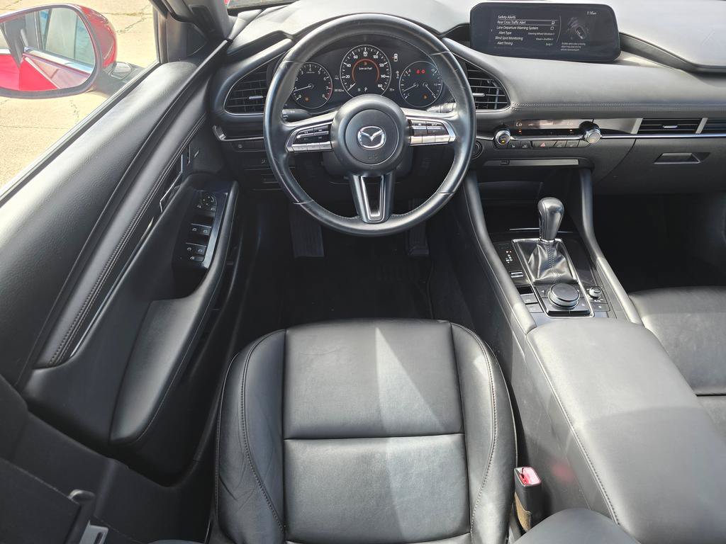 Used 2019 MAZDA MAZDA3 AWD Hatchback w/ Preferred Pkg image 13