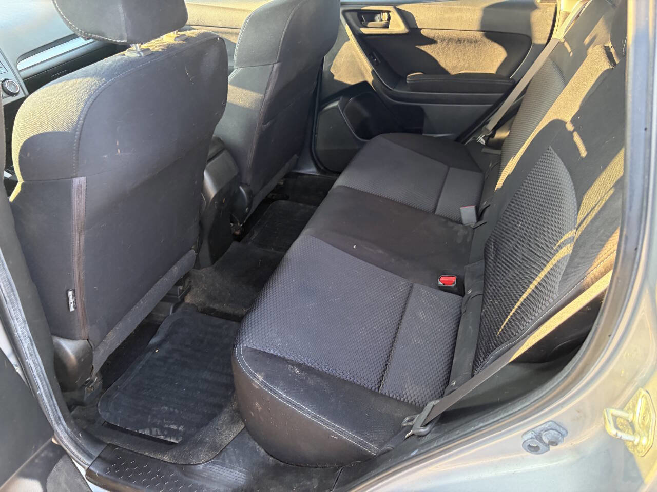 Used 2015 Subaru Forester 2.5i Premium w/ All-Weather Package AWD/4WD image 12