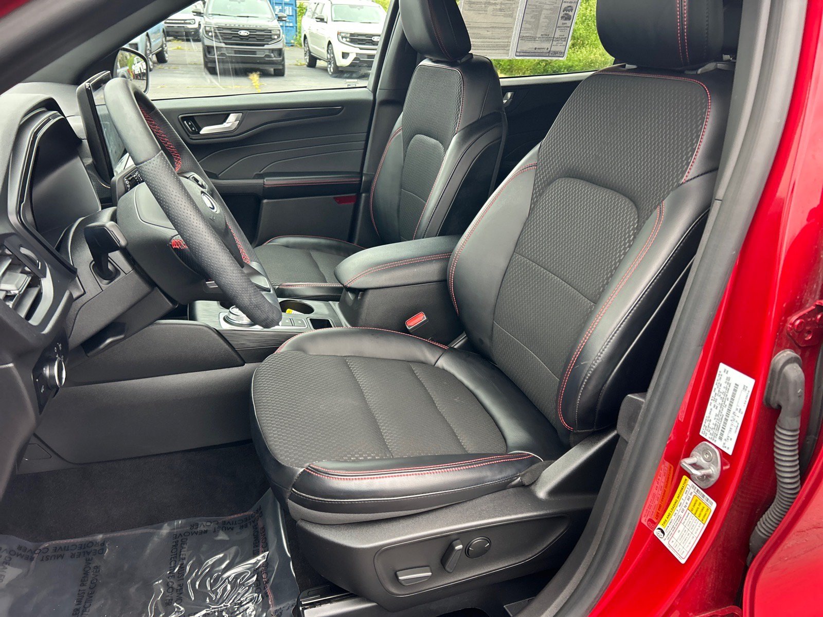 Certified 2023 Ford Escape ST-Line w/ Tech Pack #1 AWD/4WD image 7