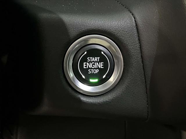 Used 2024 Chevrolet Suburban LT image 23