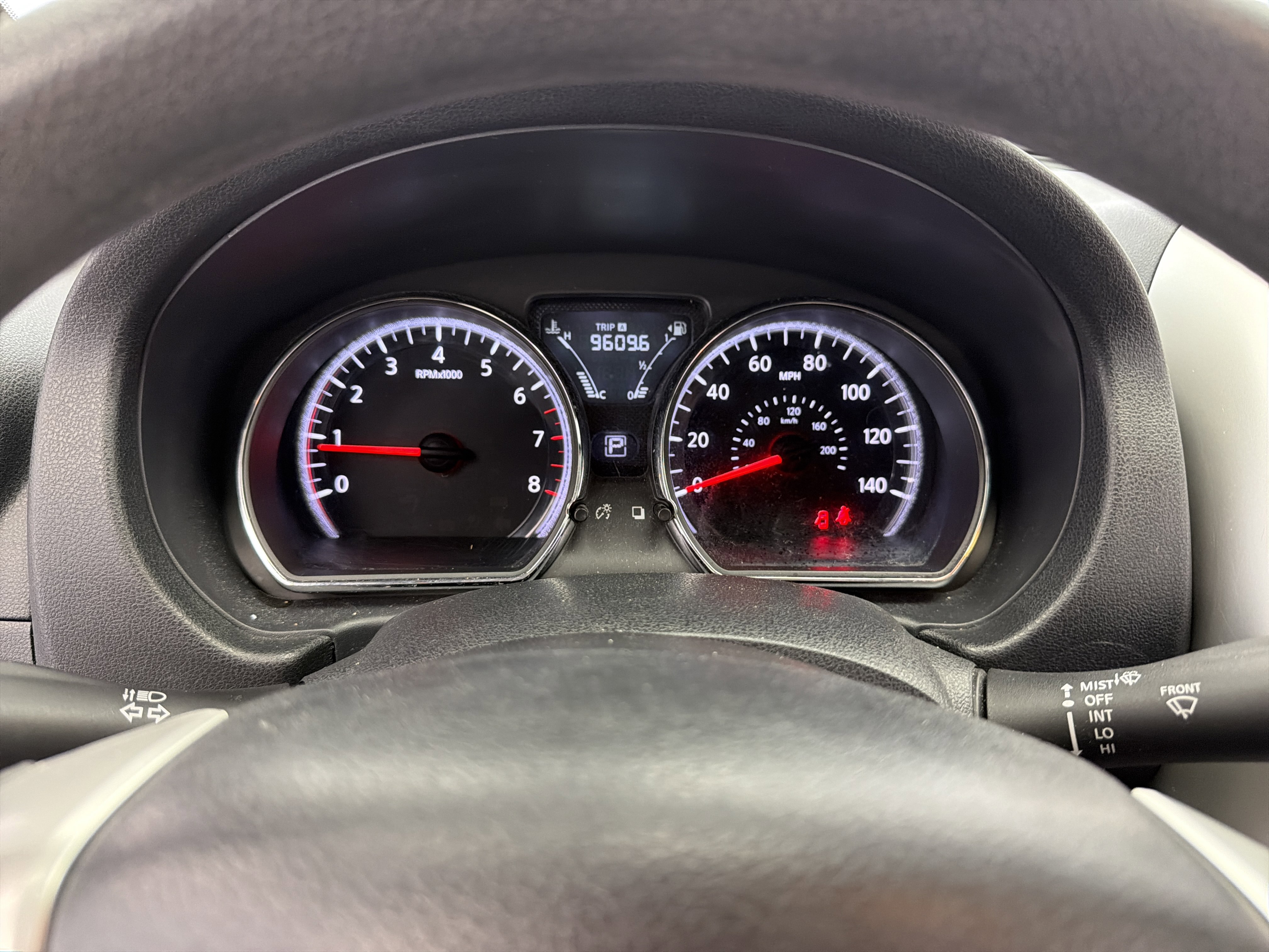 Used 2016 Nissan Versa SV w/ SV Tech Package FWD image 4
