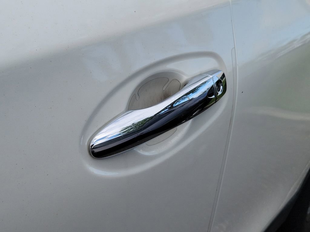 Used 2016 Nissan Rogue SL FWD image 6