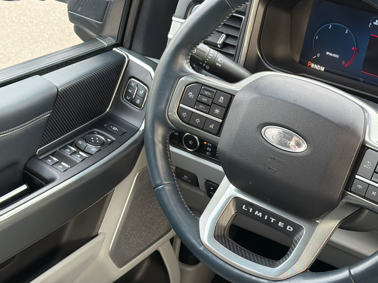 Used 2024 Ford F250 Limited w/ FX4 Off-Road Package image 24