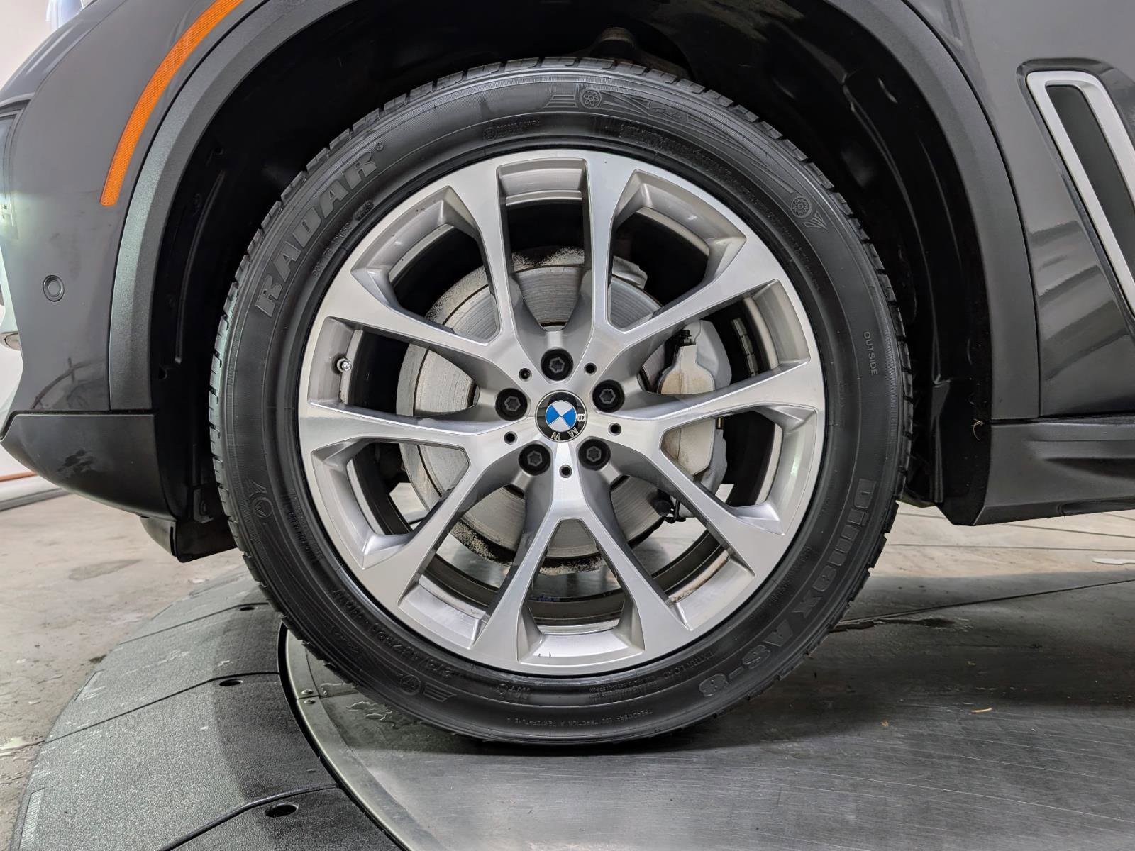 Used 2023 BMW X5 xDrive40i AWD/4WD image 12