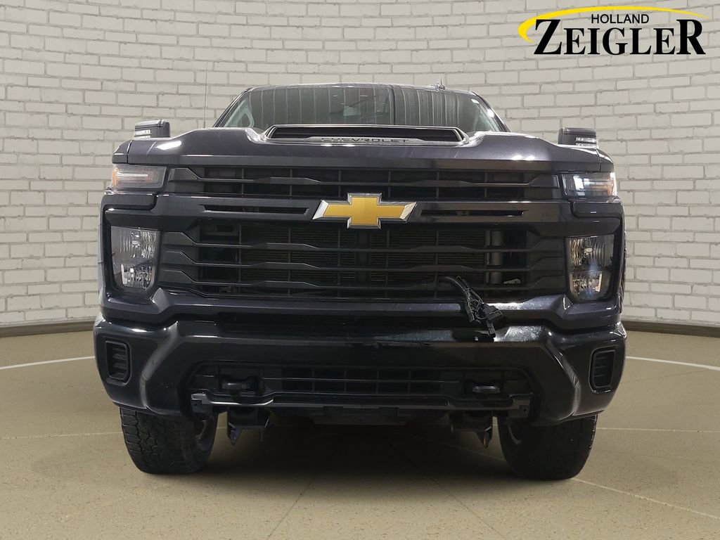 Used 2024 Chevrolet Silverado 2500 Custom w/ Custom Value Package AWD/4WD video 2
