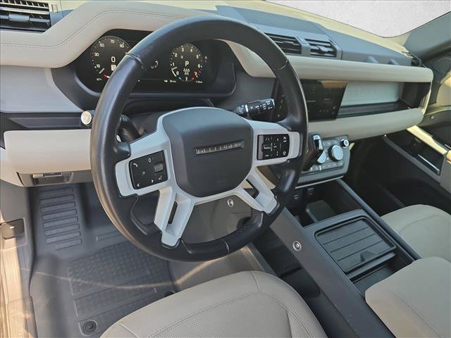 Used 2023 Land Rover Defender 110 SE AWD/4WD image 17