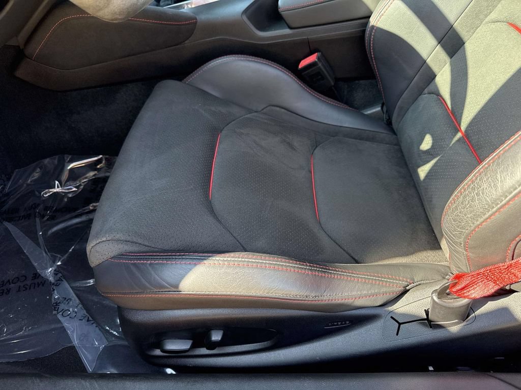 Used 2017 Chevrolet Camaro ZL1 RWD image 29