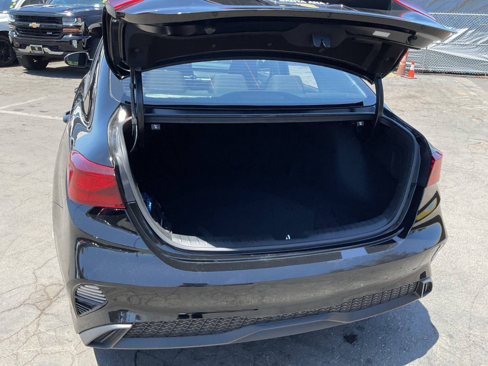 Used 2023 Kia Forte LXS FWD image 23