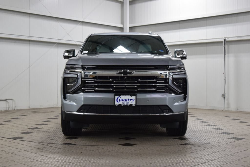 New 2026 Chevrolet Suburban Premier AWD/4WD image 2