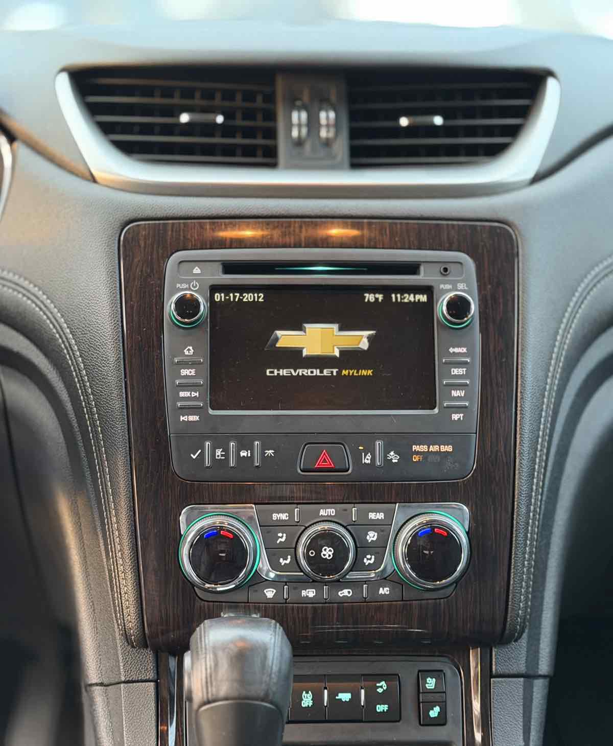 Used 2017 Chevrolet Traverse Premier AWD/4WD image 26