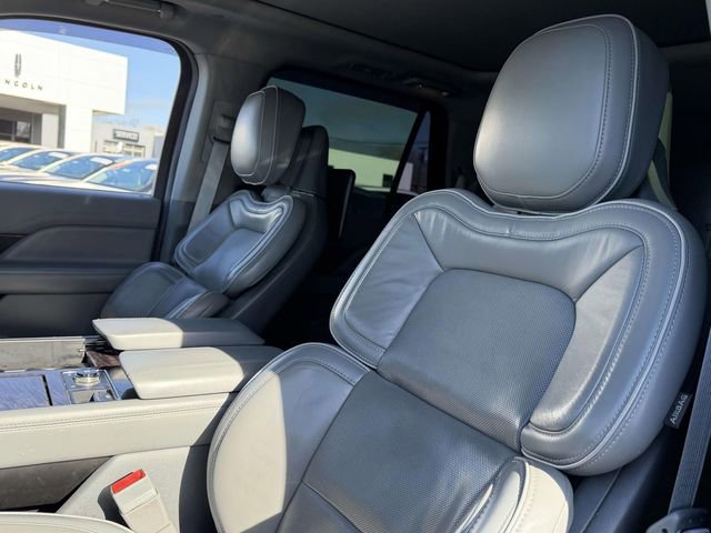 Used 2019 Lincoln Navigator L Reserve w/ Cargo Package image 9