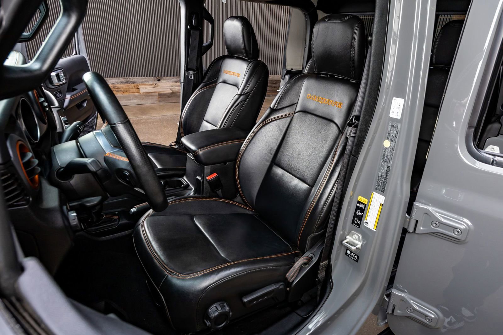 Used 2023 Jeep Gladiator Mojave w/ LED Lighting Group AWD/4WD image 29