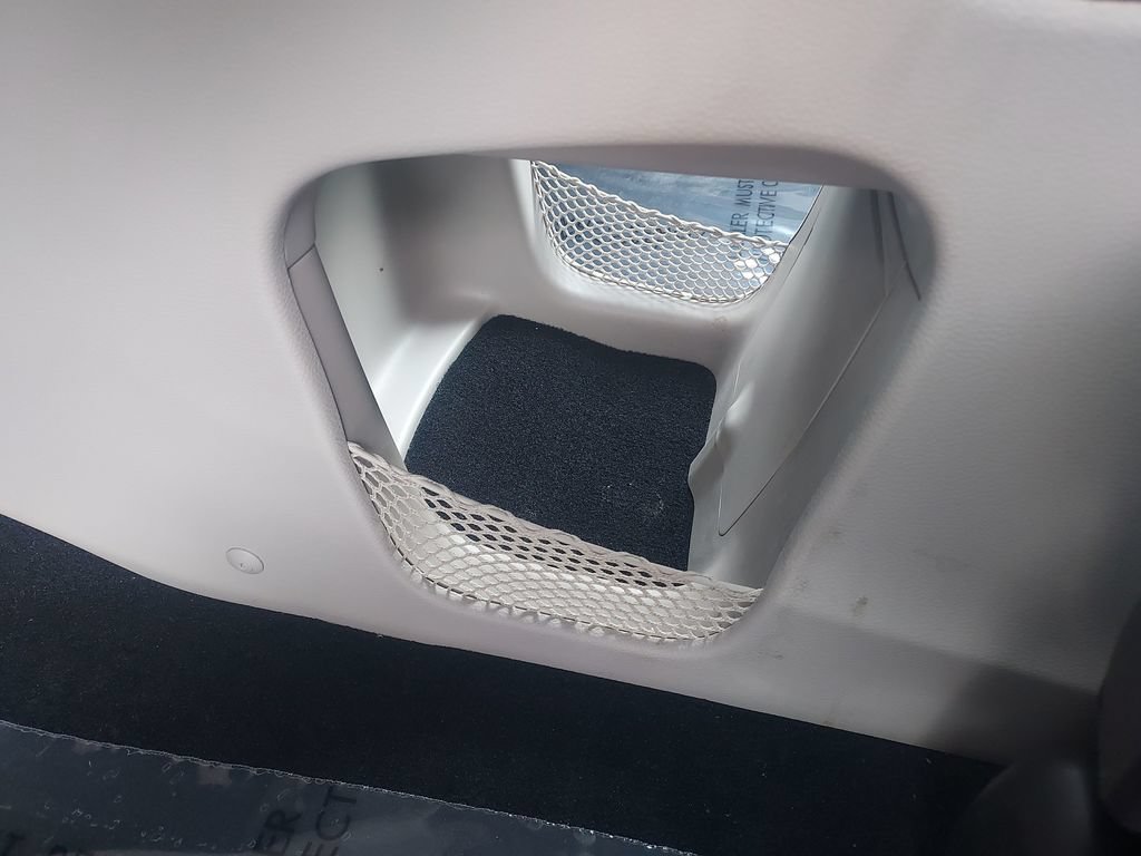 Used 2015 Dodge Grand Caravan SXT FWD image 24