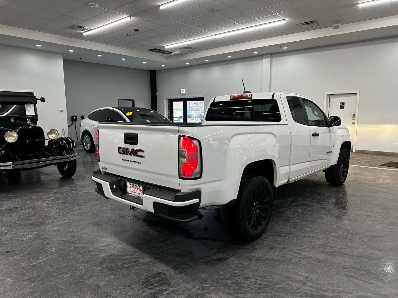 Used 2021 GMC Canyon Elevation Standard RWD image 5