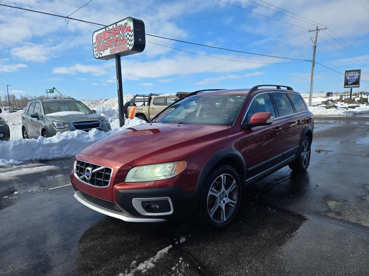 Used 2012 Volvo XC70 T6 Premier Plus image 2
