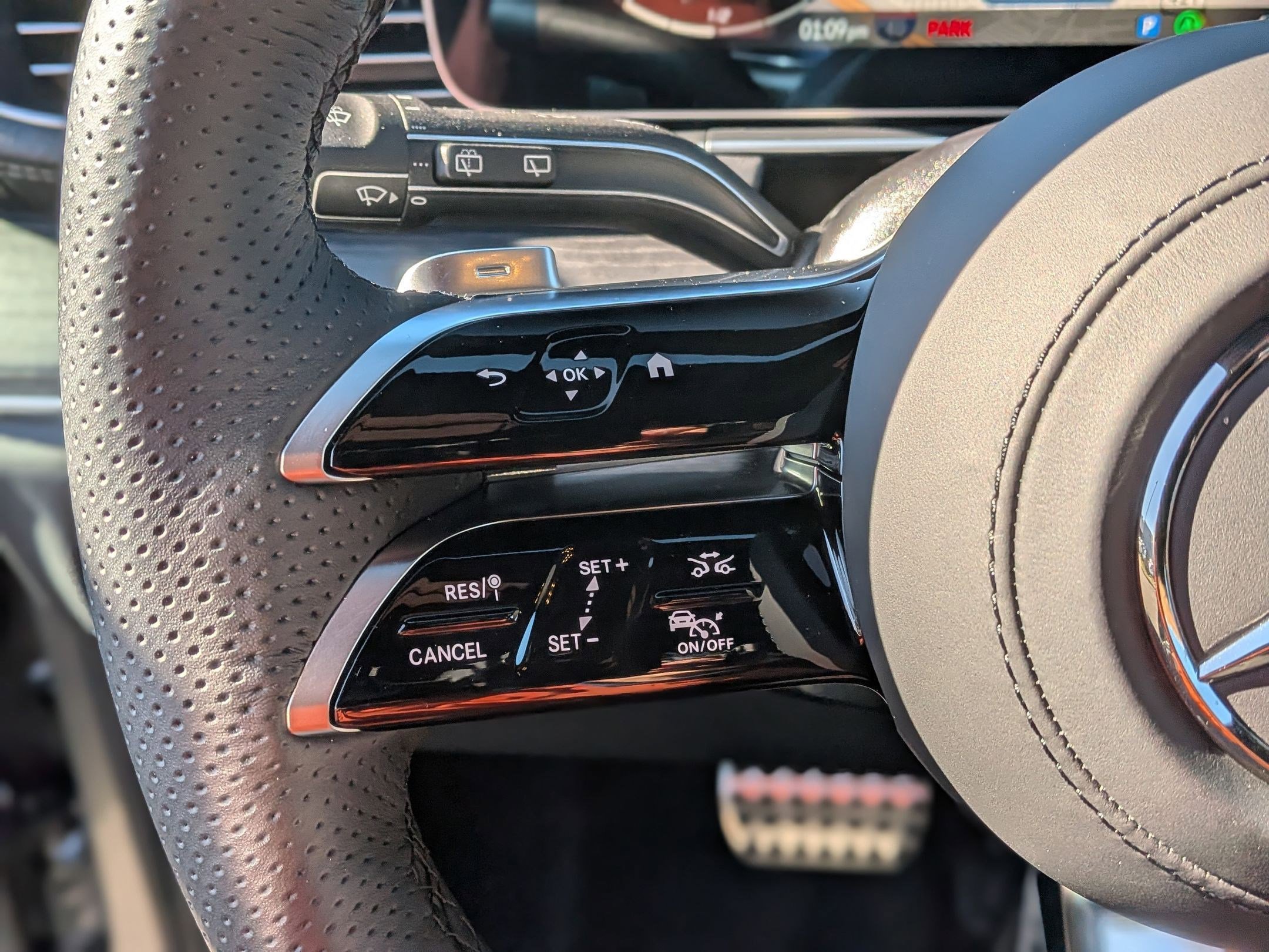 Certified 2025 Mercedes-Benz GLS 450 GLS 450 image 16