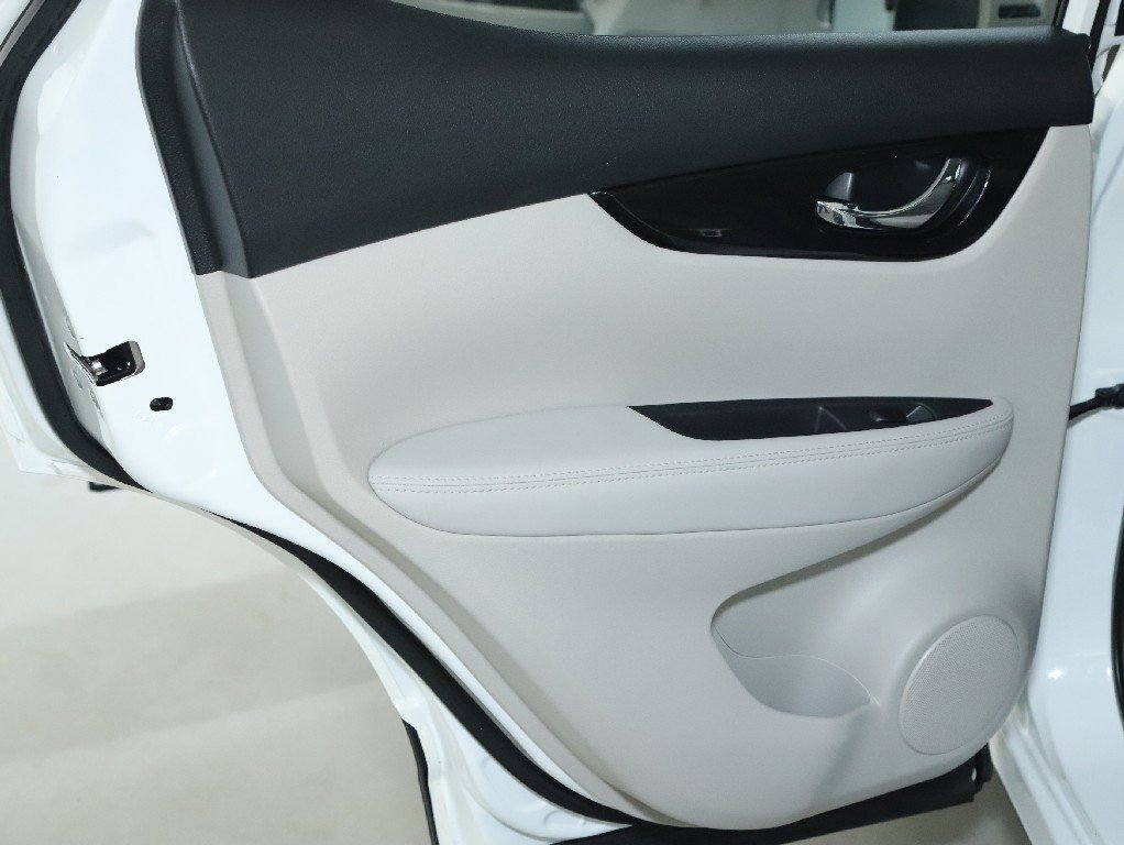 Certified 2022 Nissan Rogue Sport SL w/ Premium Package image 15