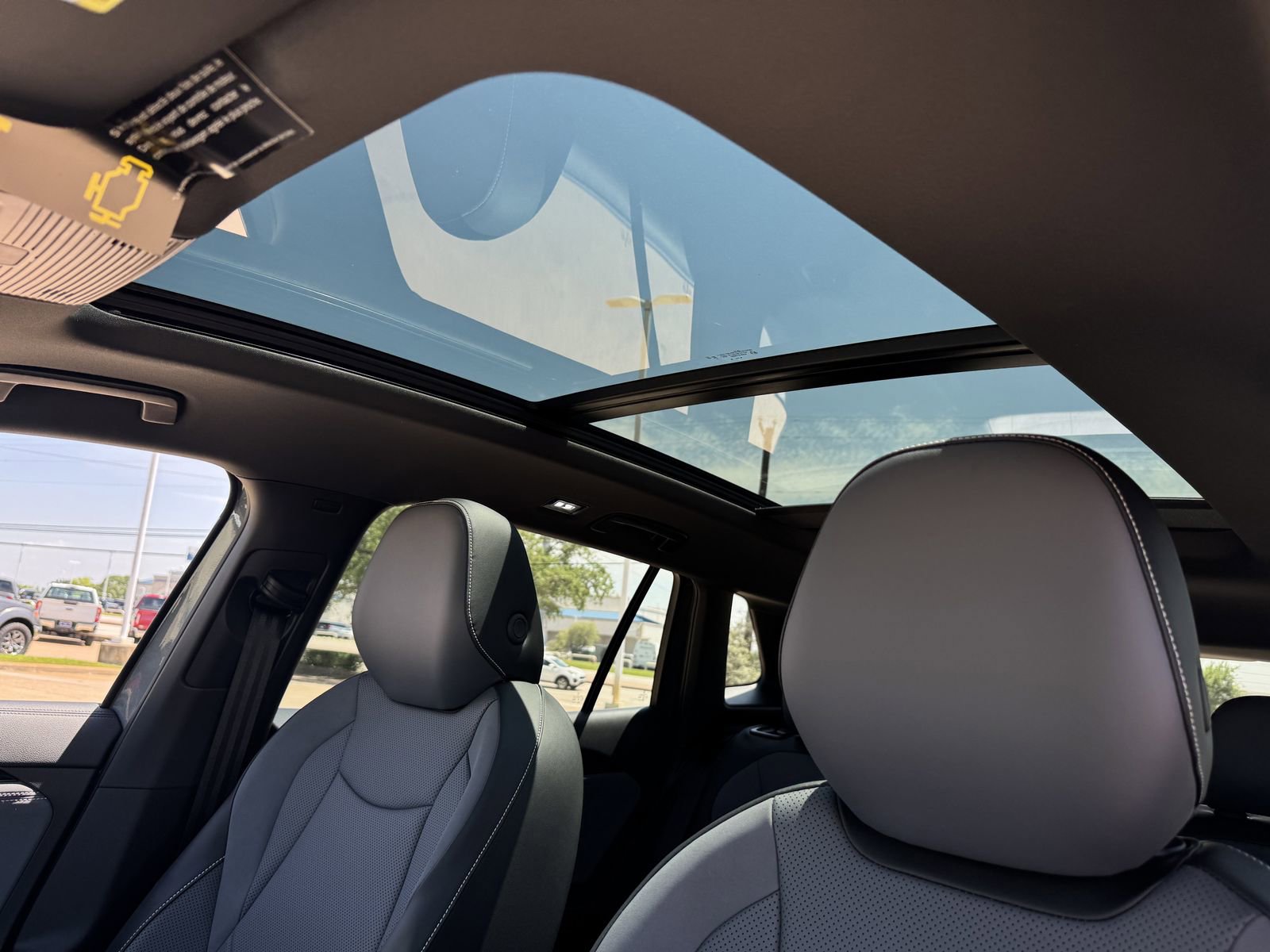 New 2026 Volkswagen Tiguan SE R-Line FWD image 26