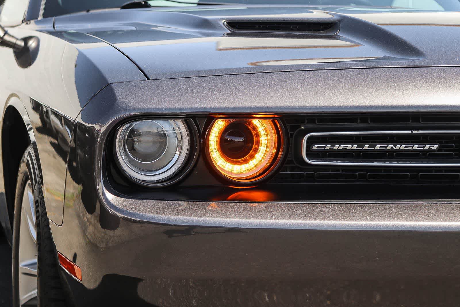 Used 2022 Dodge Challenger SXT RWD image 7