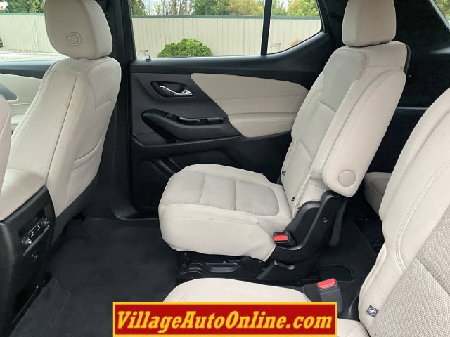 Used 2023 Chevrolet Traverse LT w/ LPO, Cargo Package AWD/4WD image 29