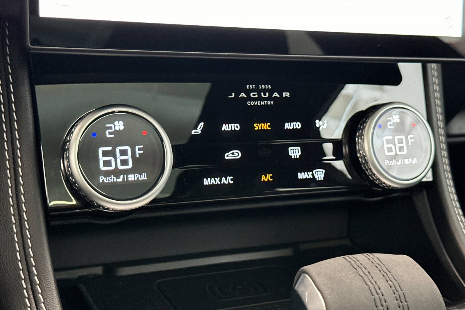 Used 2025 Jaguar F-PACE R-Dynamic S image 23