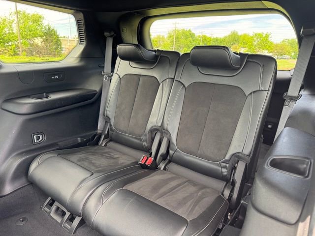 Used 2024 Jeep Grand Cherokee L Laredo image 12