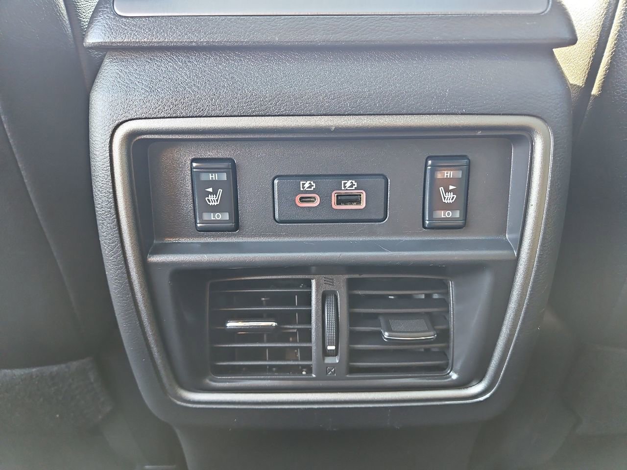 Used 2024 Nissan Murano SL image 15